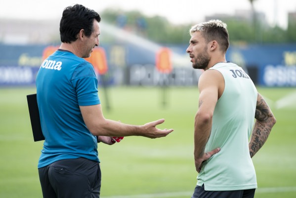 Femenía supera revisión médica y completa su primer entrenamiento
