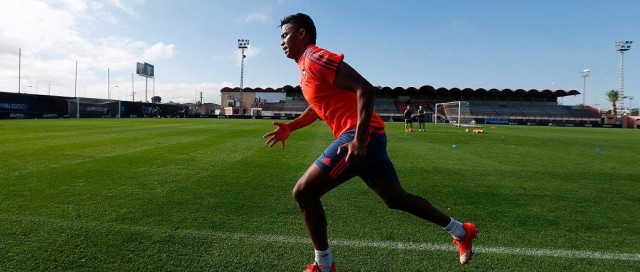 Santos, Javi Fuego y Jaume no se ejercitan por problemas musculares