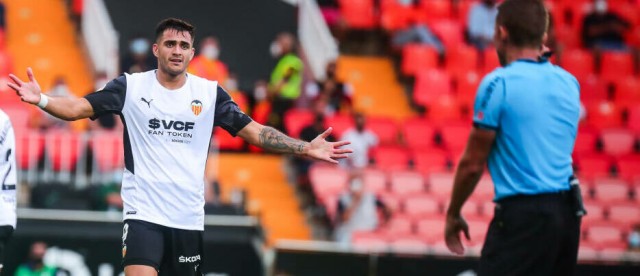 Lino completa el cupo de fichas extracomunitarias del Valencia
