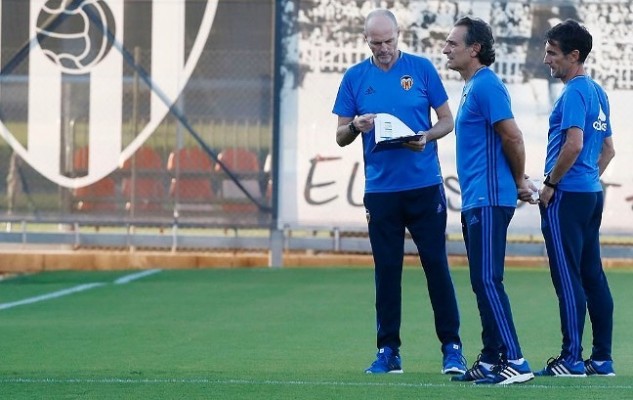 Lío por el finiquito con los ayudantes de Prandelli 
