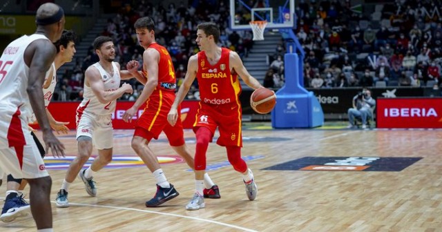 López-Arostegui y Pradilla, convocados para preparar el Eurobasket
