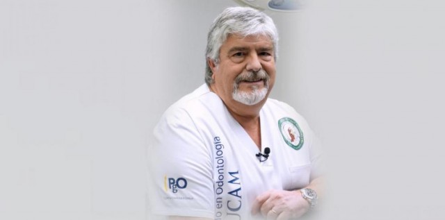 Fernando Autrán Mateu, profesor de la UCAM, es galardonado como dentista del año 2021
