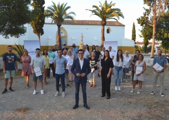 La encrucijada de los partidos locales: seguir su propio camino o integrarse en otra marca electoral