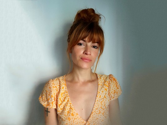 María Bastarós: 