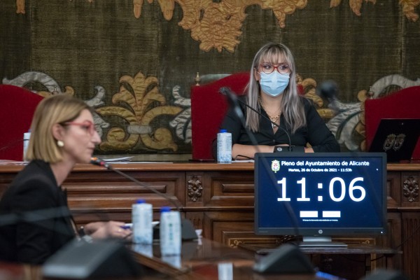 El bipartito de Alicante insta al Consell a mantener el modelo autonómico de ‘Menjar i Majors a casa’