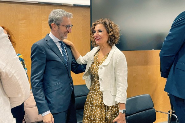 La Comunitat propone que la AIReF analice la sostenibilidad de la deuda autonómica con vistas a una quita
