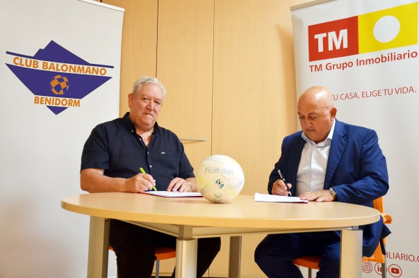 TM Grupo Inmobiliario se convierte en patrocinador principal del Balonmano Benidorm