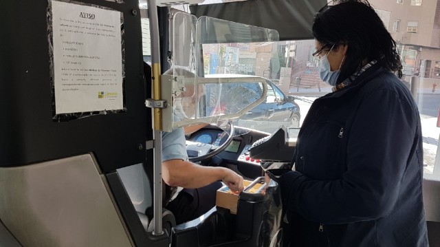 El bono de los autobuses de Lorca bajará su precio un 30% a partir de septiembre