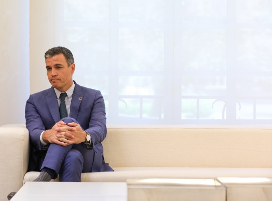 No dejes que tu mano izquierda sepa lo que hace la derecha
