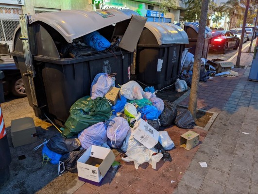 Compromís denuncia que el PP quiere subir un 10% la tasa de la basura de Santa Pola