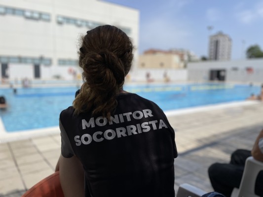 La FDM ponen en marcha un sistema antiahogamiento en tres piscinas de verano