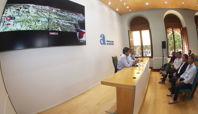 La Diputación espera un retorno de un millón de euros con la contrarreloj entre Elche y Alicante