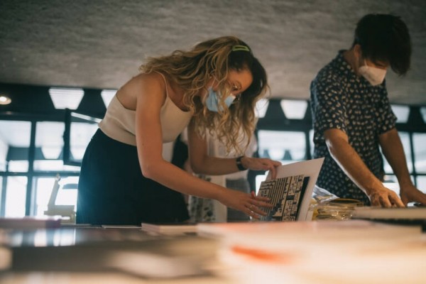 Los jóvenes que cumplen 18 años en 2022 ya pueden solicitar el Bono Cultural Joven