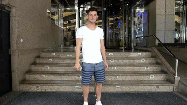 El Deportivo paraliza la cesión de Borja Valle al Elche