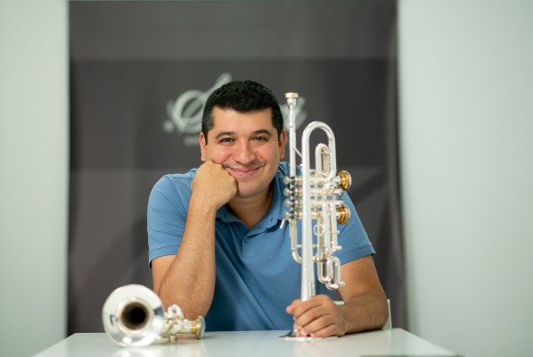 Pacho Flores, una estrella con el ego enjaulado
