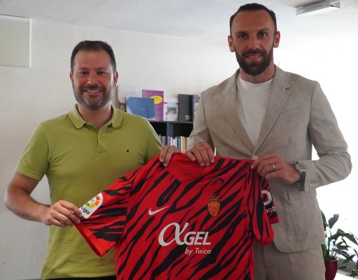 El mallorquinismo celebra el fichaje del kosovar Vedat Muriqi
