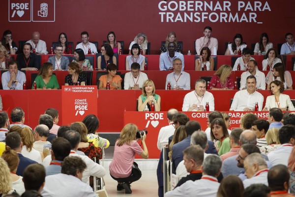 Pedro Sánchez pide a la nueva dirección del PSOE 