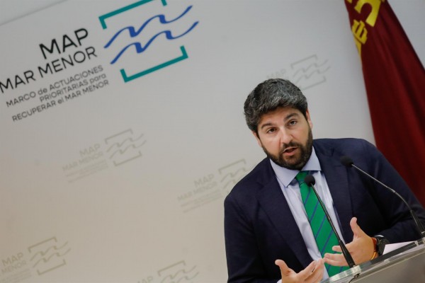 López Miras mantiene su apoyo al puerto en El Gorguel si cuenta con 