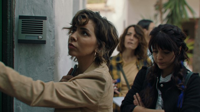 À Punt estrena 'Des-conocidas', un drama amorós desencadenat per un accident