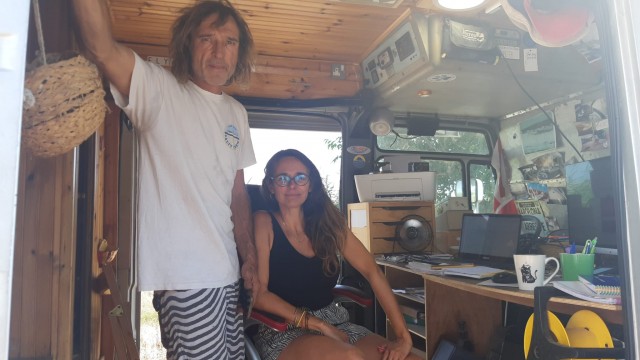 Vansicampers en la ruta de la felicidad, al sur de València 