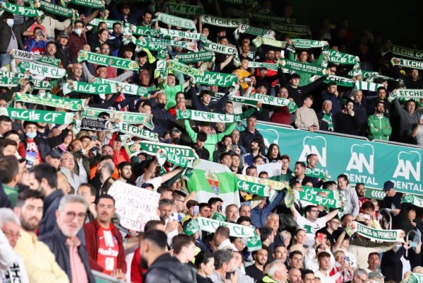 Casi pleno en las renovaciones de abonos del Elche