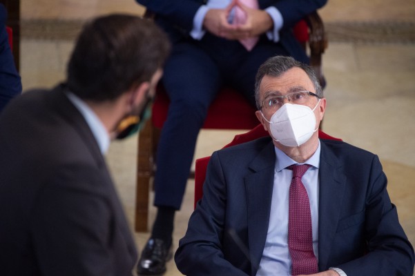 Ballesta se siente más cerca de ser el candidato a la Alcaldía tras el guiño de Feijóo