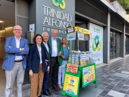 Juan Roig anima a adquirir el cupón de la ONCE dedicado a la Fundación Trinidad Alfonso del sábado 23 de julio