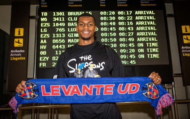 Wesley Moraes aterriza en Valencia para la revisión médica con el Levante