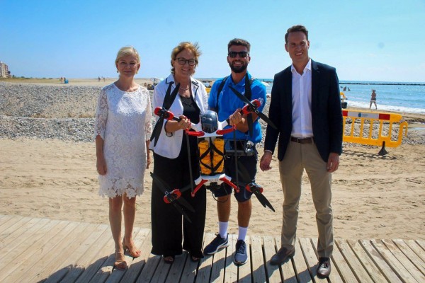 La Generalitat duplica el número de drones para prevenir ahogamientos en las playas este verano