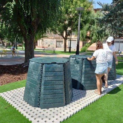 Villena formará a sus vecinos para el uso de las composteras comunitarias de residuos urbanos