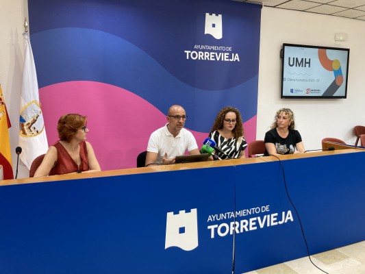 La UMH formará en Torrevieja a cuidadores y ofrece otros cuatro cursos en el aula de la experiencia