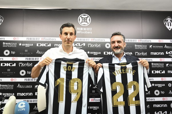 Bob Voulgaris toma el mando del CD Castellón 