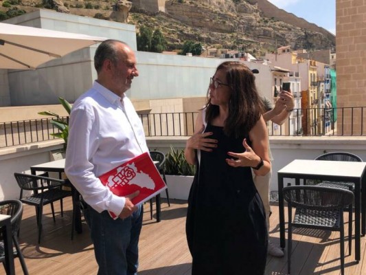 El PSOE pide a Barcala un informe sobre el 'riesgo' de los trabajadores expuestos a la ola de calor
