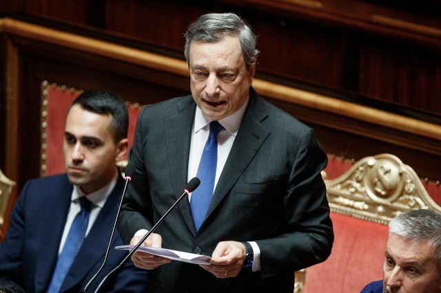 Draghi, dispuesto a seguir como primer ministro de Italia si se solucionan las disputas internas