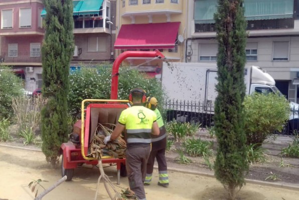 Murcia adelanta el horario de los operarios de la limpieza y parques para evitar golpes de calor