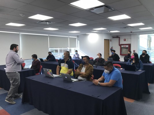 CloudAPPi forma a futuros profesionales de Latinoamérica en la correcta definición de API
