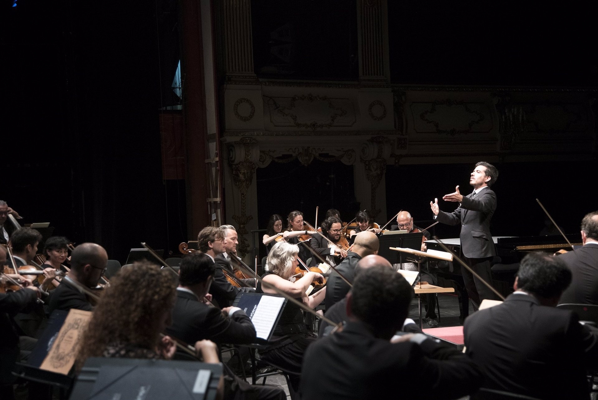 La Orquesta de València, Nuno Coelho y la pianista Marta Nezes inauguran el I Festival de Llíria
