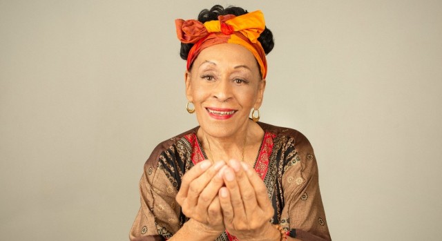 Omara Portuondo: 