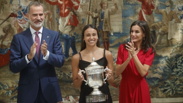 La atleta benicense Carmen Ramos recibe el Premio Nacional del Deporte al juego limpio