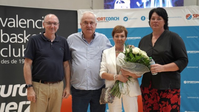 Un Procoach en homenaje a Miki Vukovic
