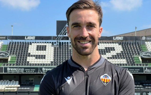 Manu Sánchez: “Me considero un jugador comprometido y competitivo”