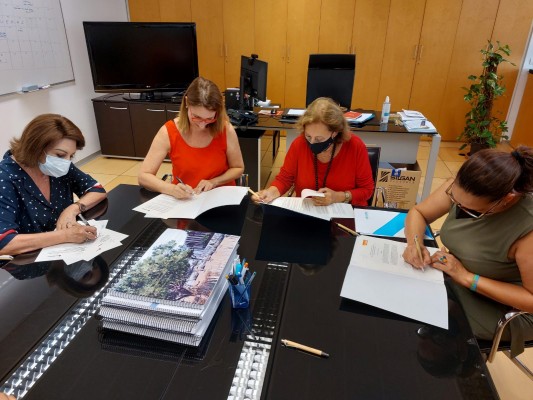 Alicante renueva la colaboración con Secretariado Gitano, APSA y Cruz Roja para la inserción laboral 