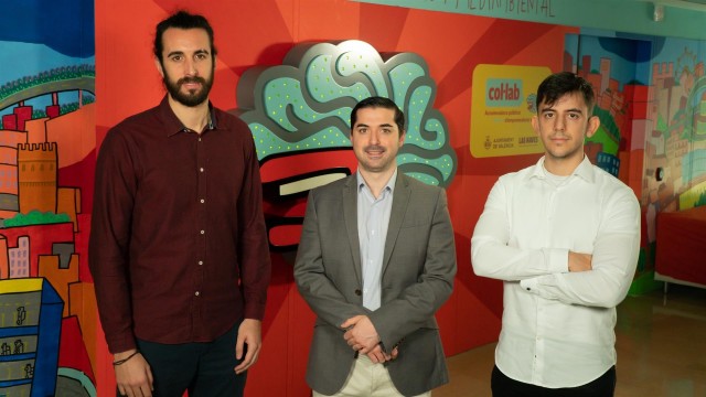 La 'startup' valenciana Fibsen lleva su sistema para evitar pérdidas de agua a Grecia 