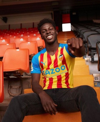 Se filtra la senyera del Valencia CF para la temporada 2022-2023