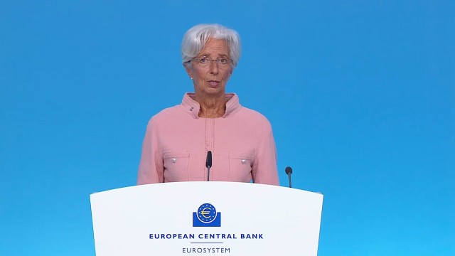 Lagarde pondrá fin a una era en el BCE con la primera subida de tipos desde 2011