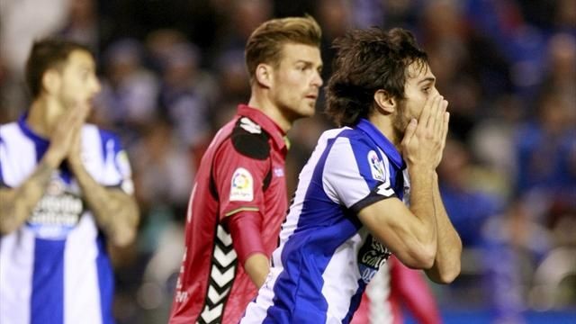 El Deportivo se levanta ante el Alavés y deja abierta la eliminatoria