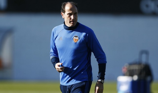 Lay Hoon presencia el entrenamiento del Valencia CF