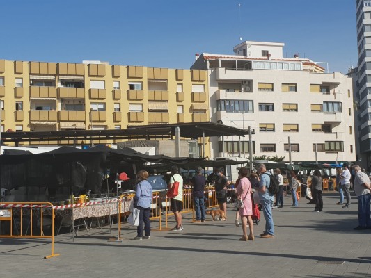 Benicarló, Moncofa y Arañuel remodelan céntricas plazas para dinamizar el comercio 