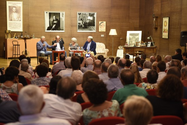 'Cante en la calle', presentaciones de libros y entrega de galardones llenan la agenda del Cante de las Minas
