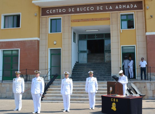Seijo Casal toma posesión como nuevo comandante del Centro de Buceo de la Armada y director de la Escuela Militar de Buceo